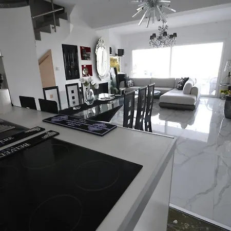 Panorama, Now A Smart Villa